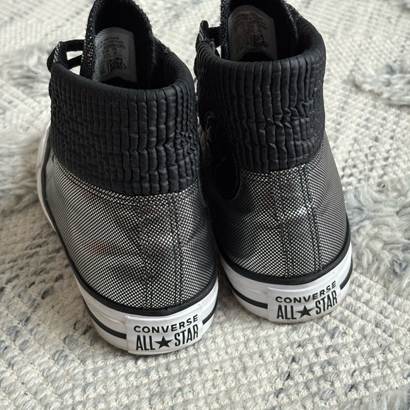 Converse - Picture 5 of 9